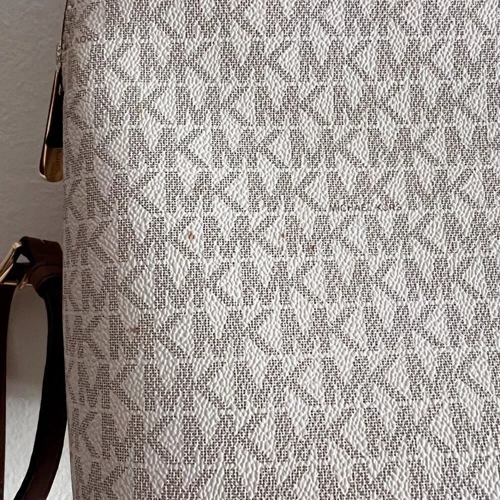 Michael Kors Emmy Large Backpack Signature Vanilla Acorn